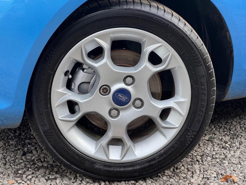 FORD FIESTA 1.4 TDCi DPF Zetec 3dr 2012