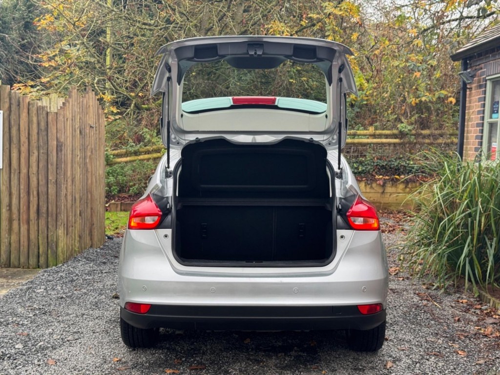 FORD FOCUS 1.0T EcoBoost Titanium Euro 6 (s/s) 5dr 2018