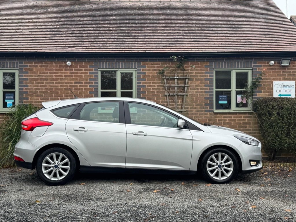 FORD FOCUS 1.0T EcoBoost Titanium Euro 6 (s/s) 5dr 2018