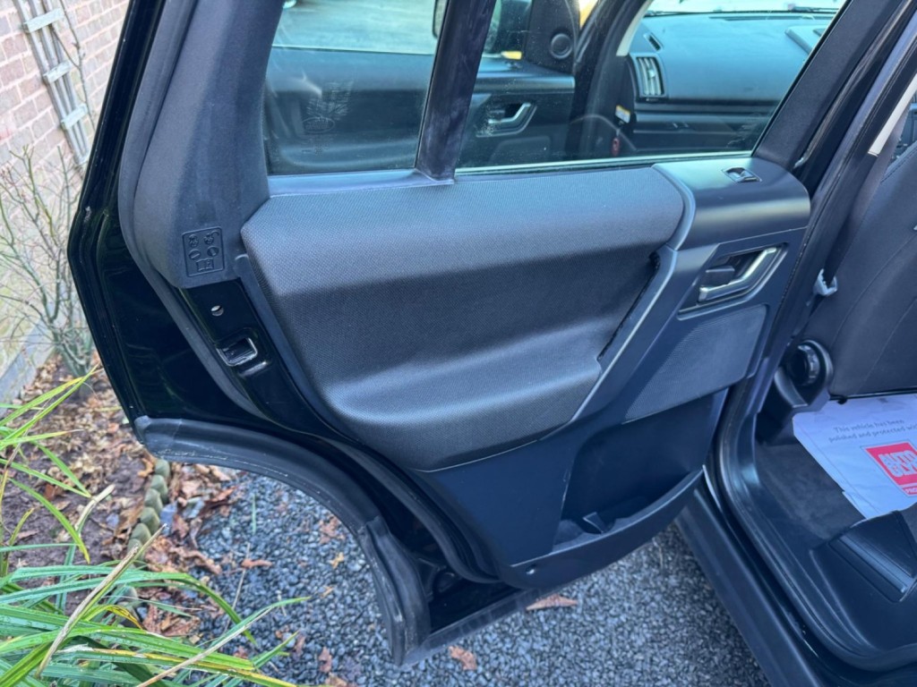 LAND ROVER FREELANDER 2 2.2 TD4 S 4WD Euro 5 (s/s) 5dr 2012