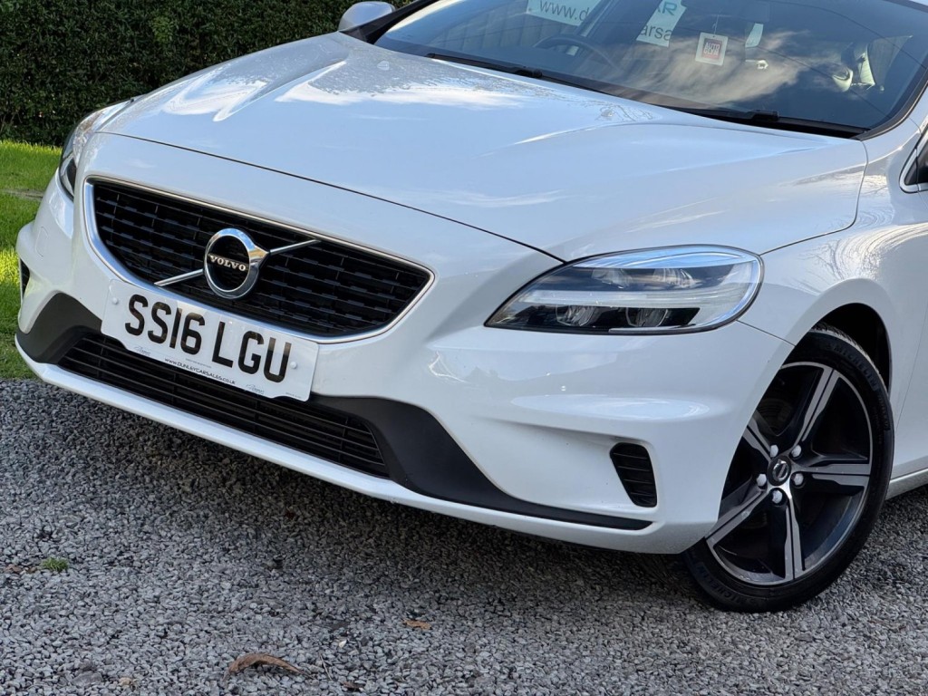 VOLVO V40 2.0 D2 R-Design Euro 6 (s/s) 5dr 2016