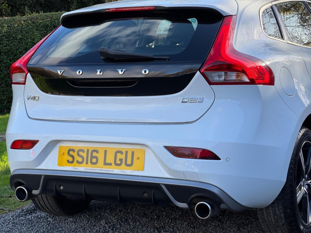 VOLVO V40 2.0 D2 R-Design Euro 6 (s/s) 5dr 2016