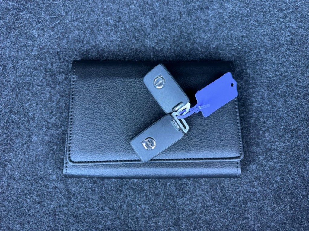 VOLVO V40 2.0 D2 R-Design Euro 6 (s/s) 5dr 2016