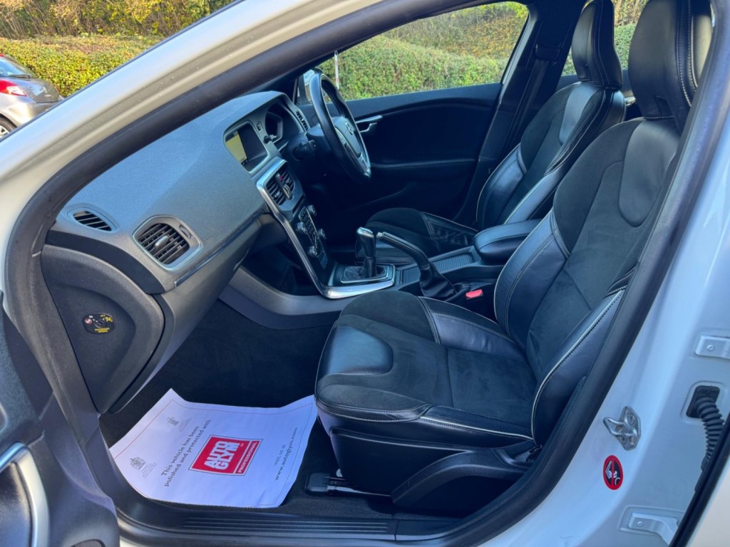 VOLVO V40 2.0 D2 R-Design Euro 6 (s/s) 5dr 2016