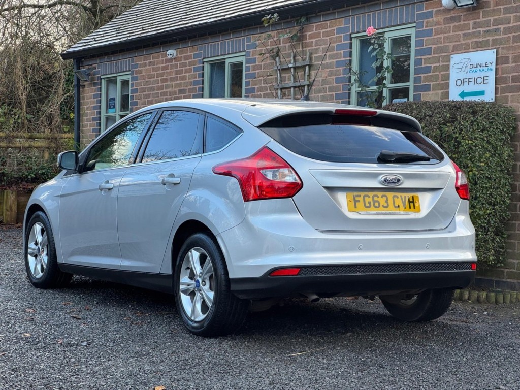 FORD FOCUS 1.0T EcoBoost Zetec Euro 5 (s/s) 5dr 2013