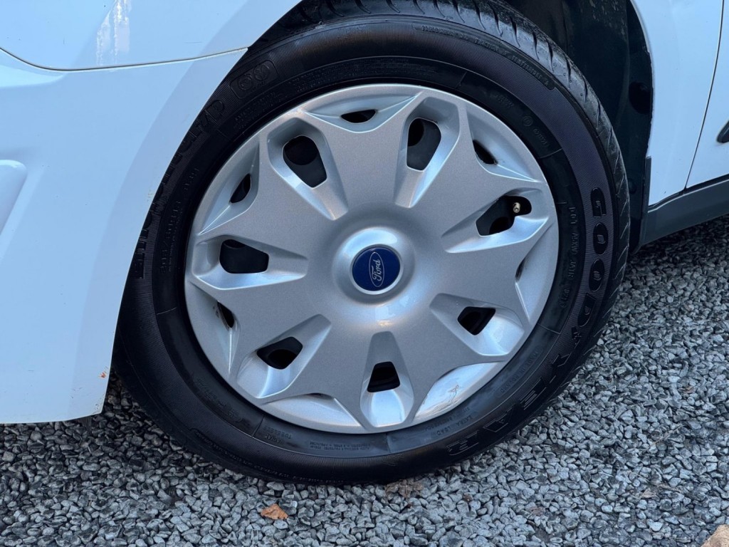 FORD TRANSIT CONNECT 1.5 TDCi 200 Trend L1 H1 5dr 2017