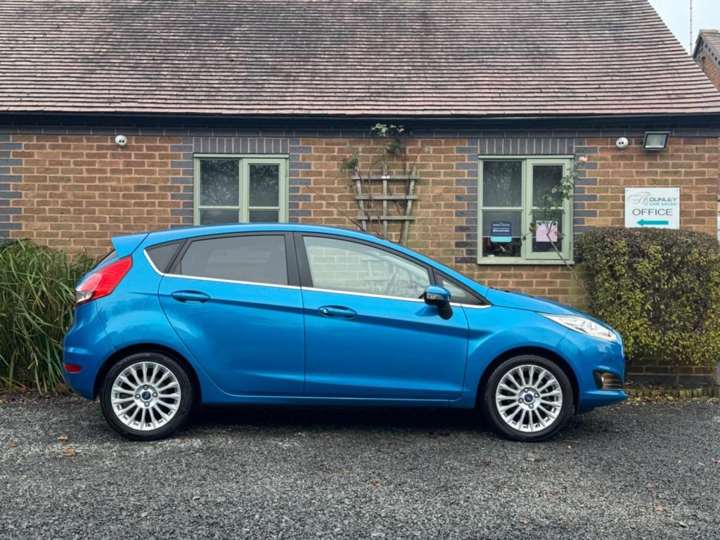 FORD FIESTA 1.0T EcoBoost Titanium Euro 5 (s/s) 5dr 2014