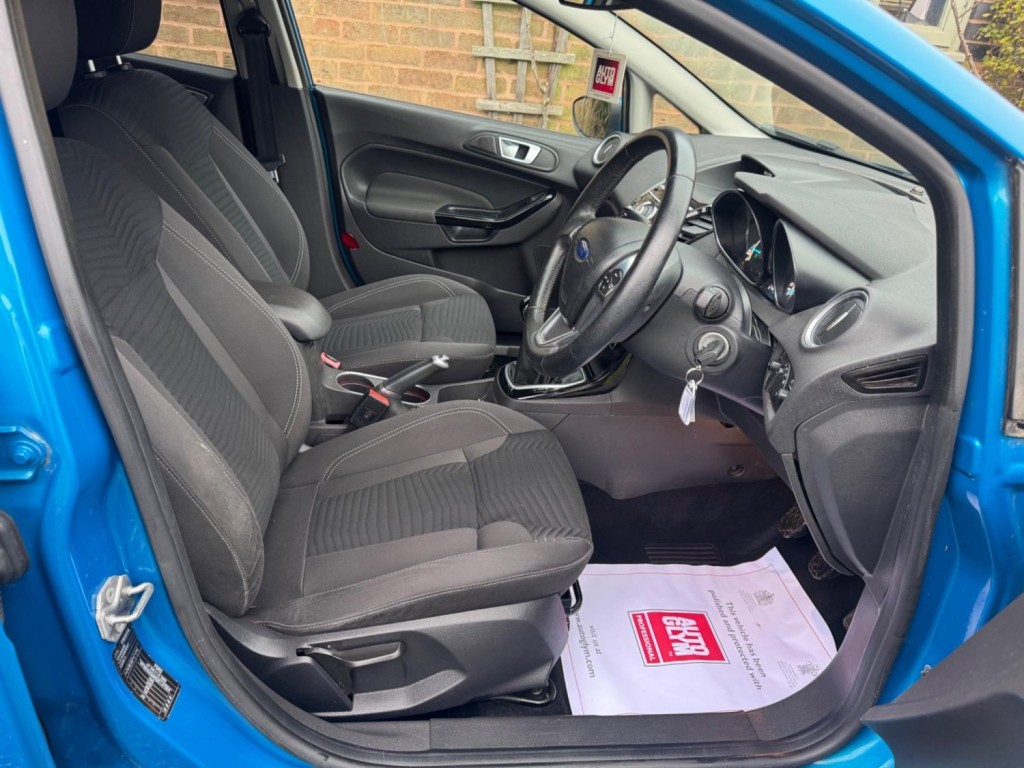 FORD FIESTA 1.0T EcoBoost Titanium Euro 5 (s/s) 5dr 2014