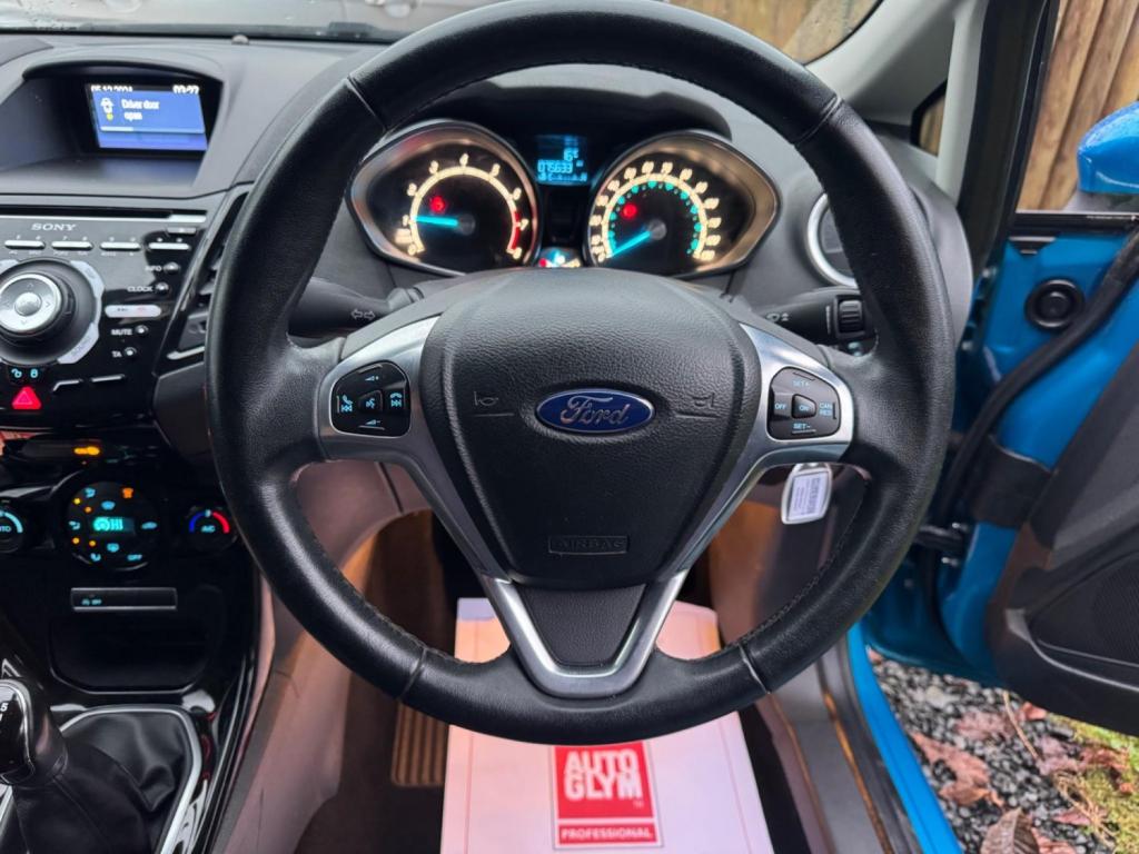 FORD FIESTA 1.0T EcoBoost Titanium Euro 5 (s/s) 5dr 2014