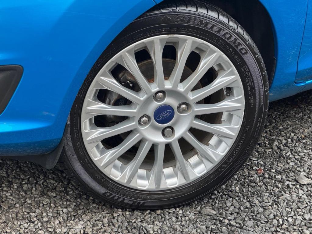 FORD FIESTA 1.0T EcoBoost Titanium Euro 5 (s/s) 5dr 2014