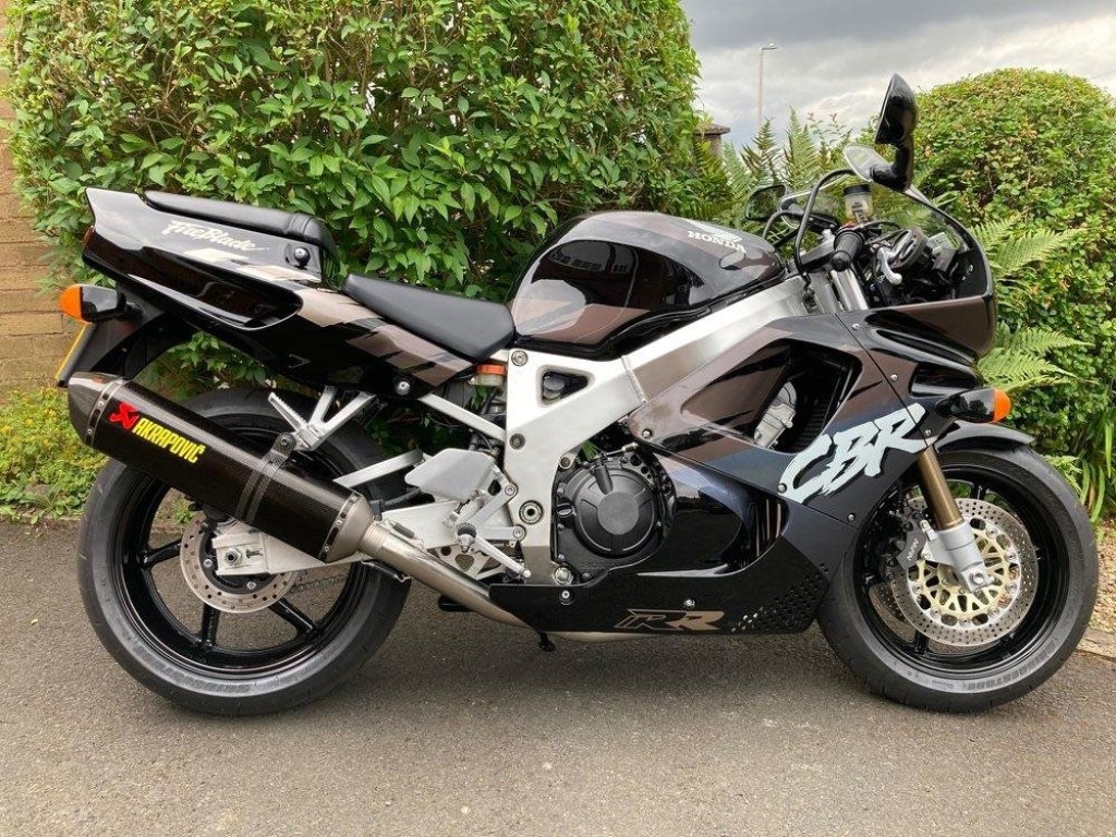HONDA CBR900RR Fireblade  1992