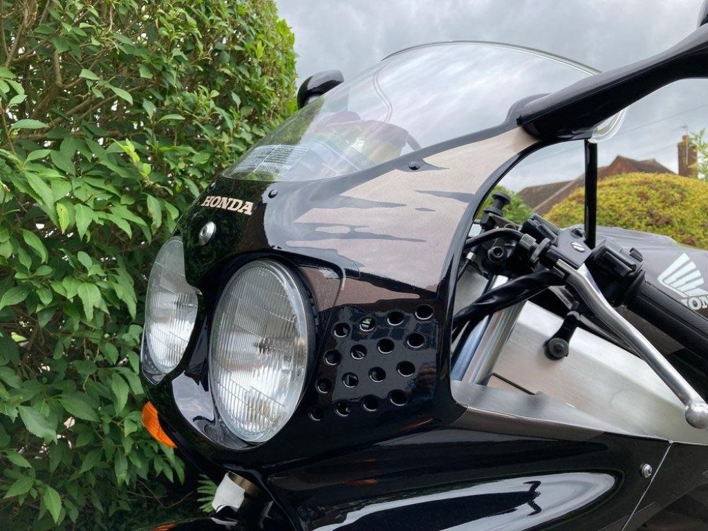 HONDA CBR900RR Fireblade  1992