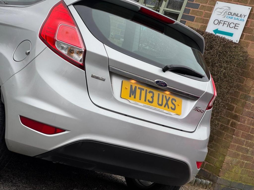 FORD FIESTA 1.0T EcoBoost Zetec Euro 5 (s/s) 3dr 2013