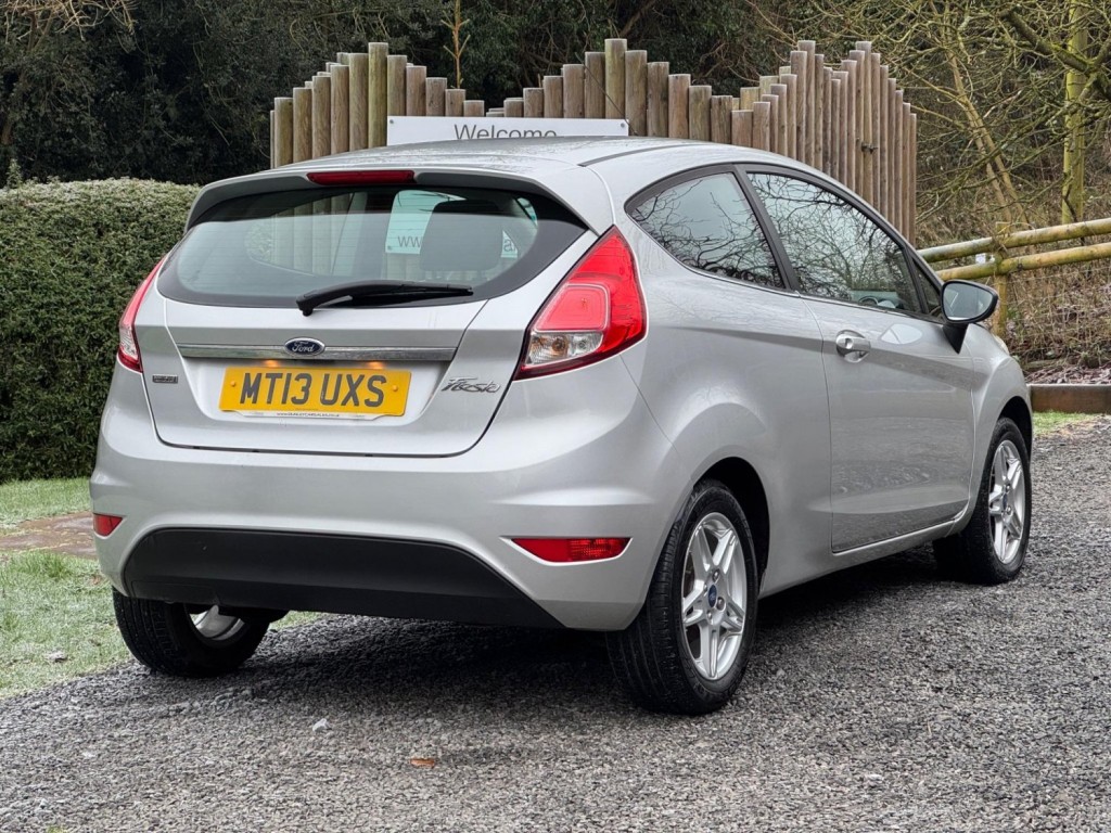 FORD FIESTA 1.0T EcoBoost Zetec Euro 5 (s/s) 3dr 2013