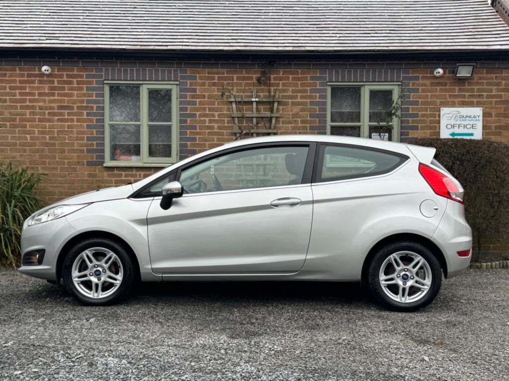 FORD FIESTA 1.0T EcoBoost Zetec Euro 5 (s/s) 3dr 2013
