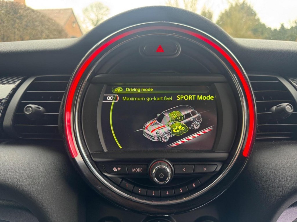 MINI HATCH 2.0 Cooper SD Euro 6 (s/s) 5dr 2015