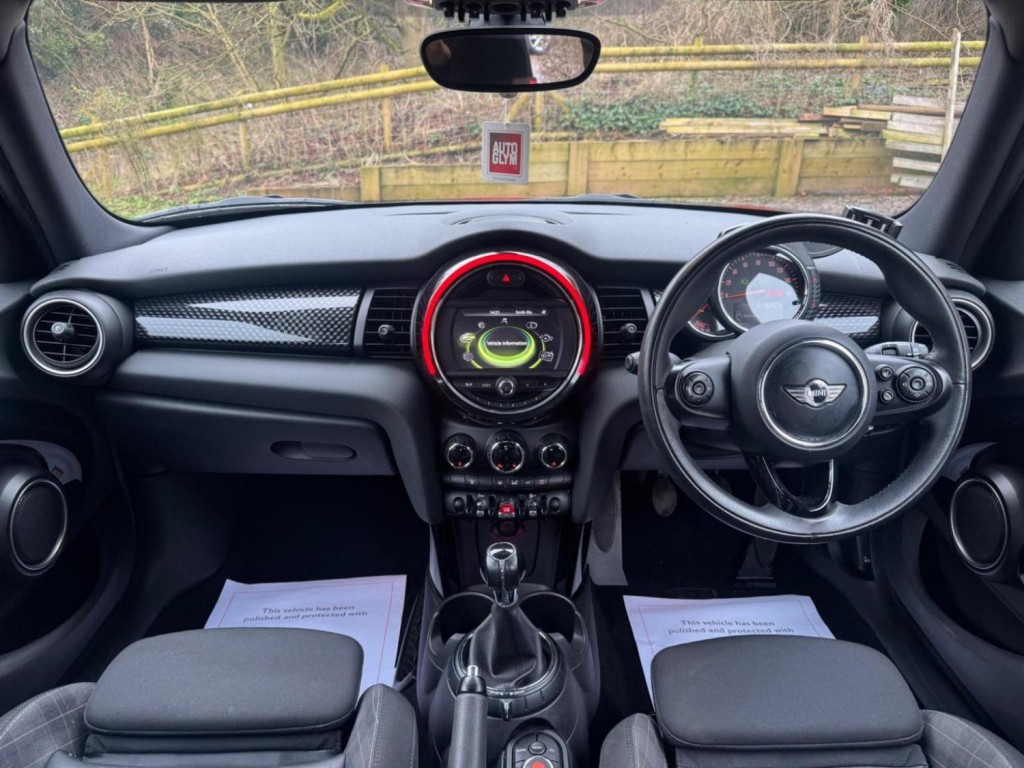 MINI HATCH 2.0 Cooper SD Euro 6 (s/s) 5dr 2015