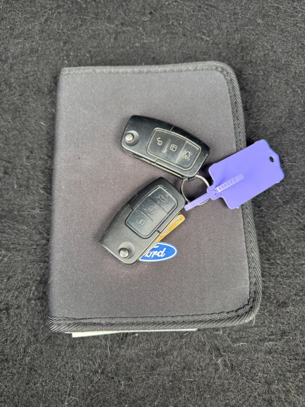 FORD FIESTA 1.4 Titanium 3dr 2012