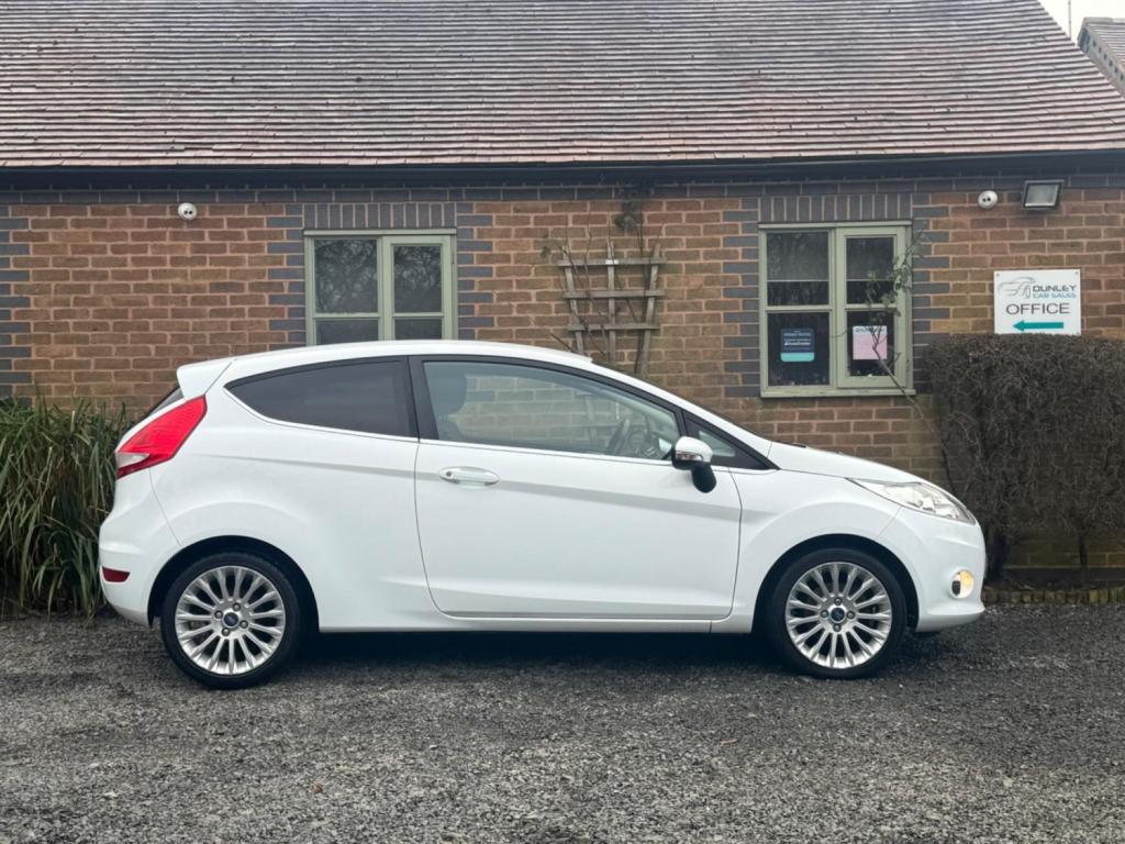 FORD FIESTA 1.4 Titanium 3dr 2012