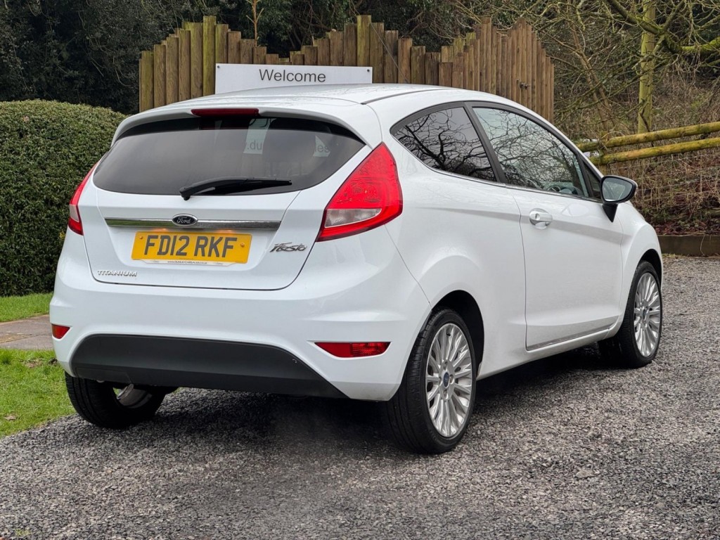 FORD FIESTA 1.4 Titanium 3dr 2012