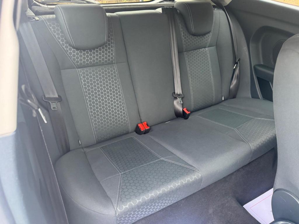 FORD FIESTA 1.4 Titanium 3dr 2012