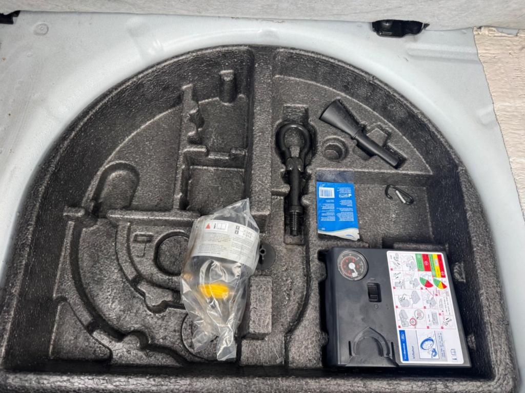 FORD FIESTA 1.4 Titanium 3dr 2012