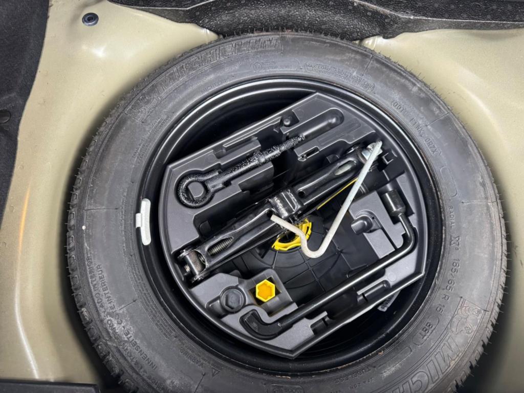 PEUGEOT 208 1.2 VTi PureTech Active Euro 5 5dr 2014