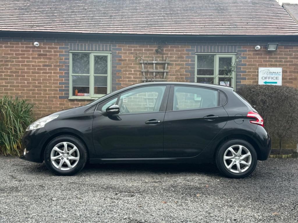 PEUGEOT 208 1.2 VTi PureTech Active Euro 5 5dr 2014