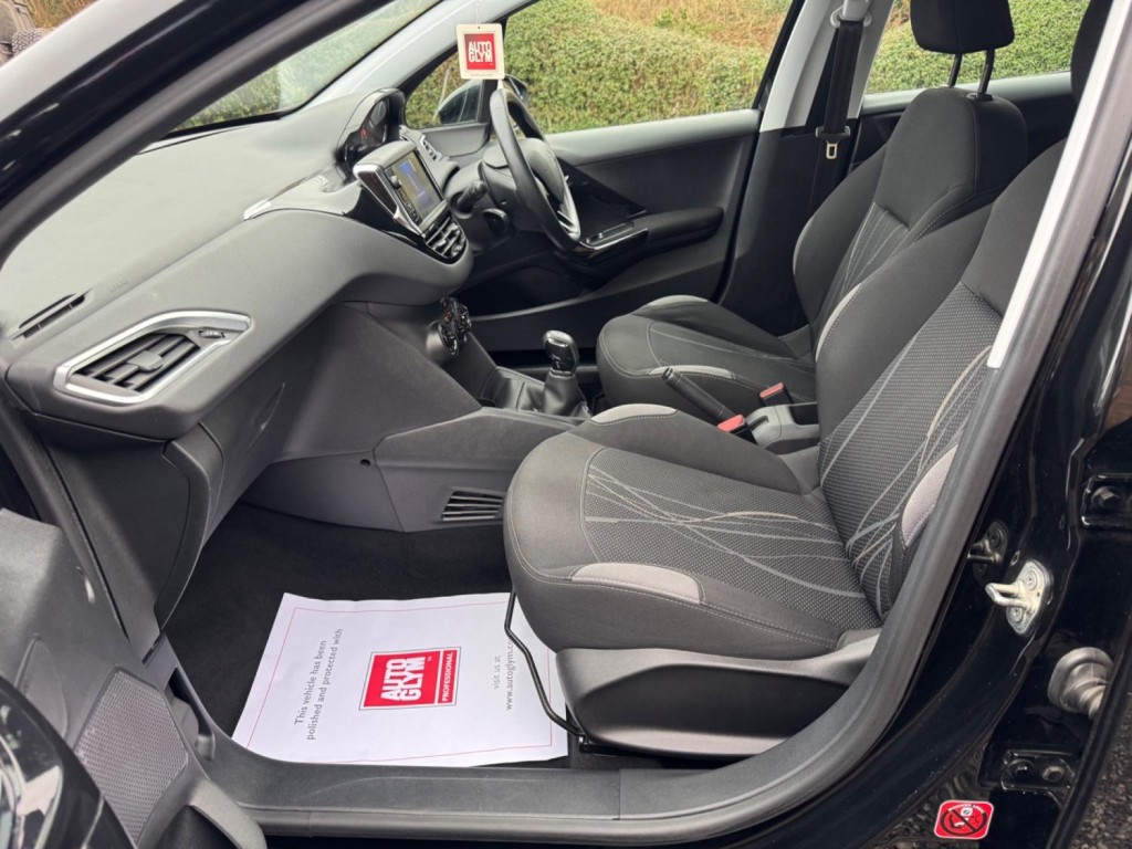 PEUGEOT 208 1.2 VTi PureTech Active Euro 5 5dr 2014