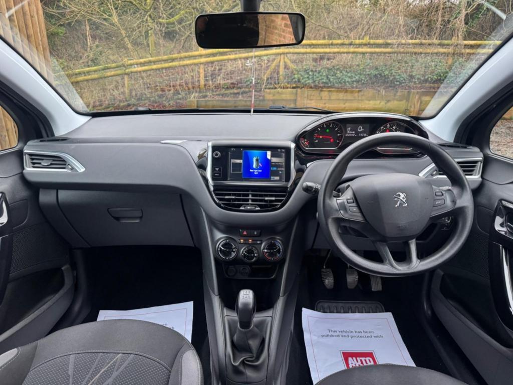 PEUGEOT 208 1.2 VTi PureTech Active Euro 5 5dr 2014