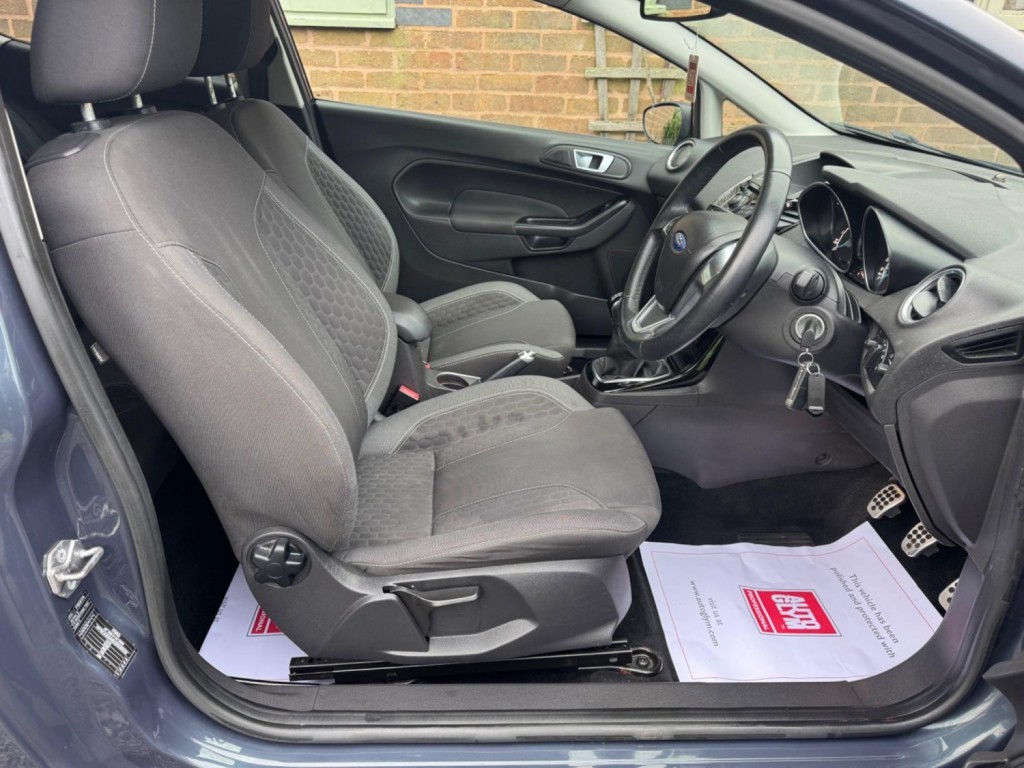 FORD FIESTA 1.6 TDCi Zetec S Euro 5 3dr 2013