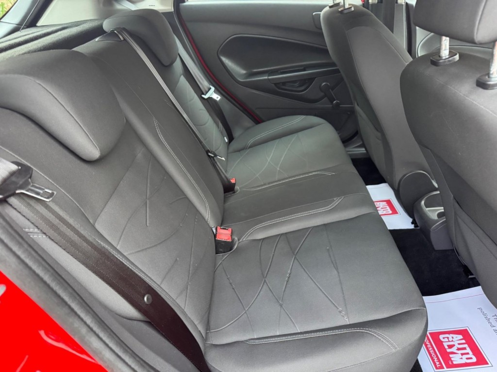 FORD FIESTA 1.5 TDCi Style Euro 6 5dr 2015