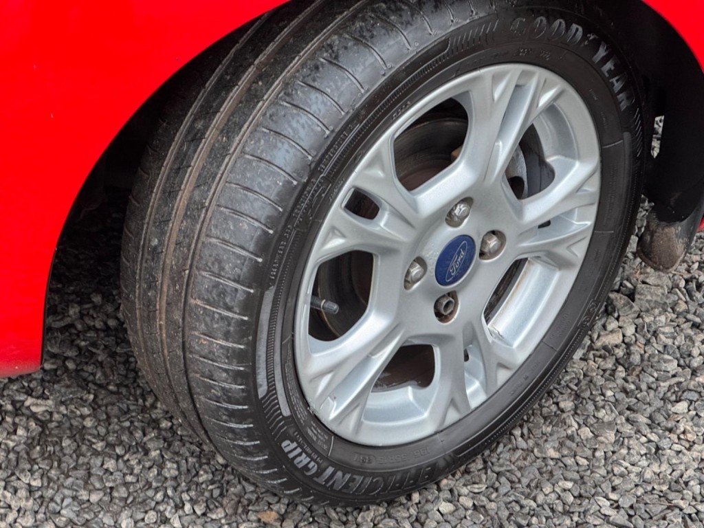 FORD FIESTA 1.5 TDCi Style Euro 6 5dr 2015