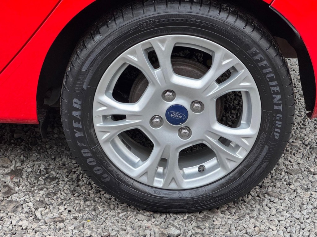 FORD FIESTA 1.5 TDCi Style Euro 6 5dr 2015