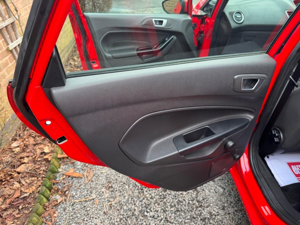 FORD FIESTA 1.5 TDCi Style Euro 6 5dr 2015