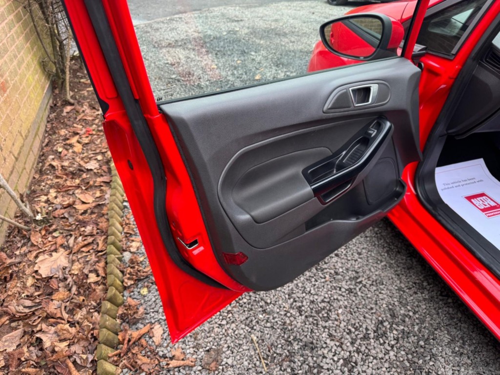FORD FIESTA 1.5 TDCi Style Euro 6 5dr 2015