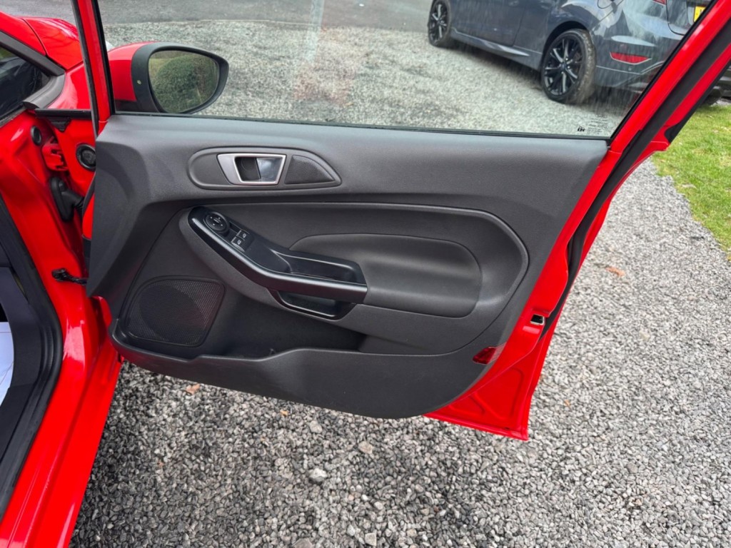 FORD FIESTA 1.5 TDCi Style Euro 6 5dr 2015