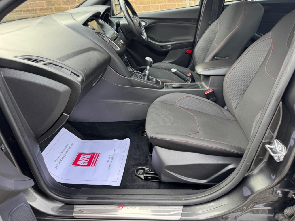 FORD FOCUS 1.5 TDCi ST-Line Euro 6 (s/s) 5dr 2018