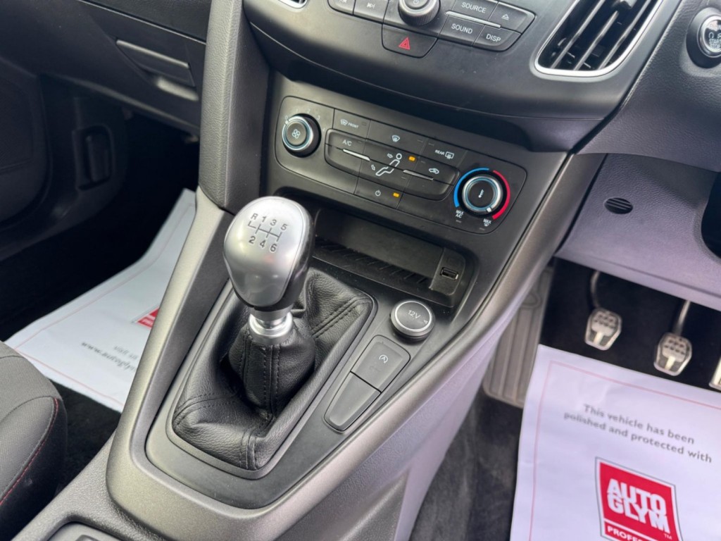 FORD FOCUS 1.5 TDCi ST-Line Euro 6 (s/s) 5dr 2018