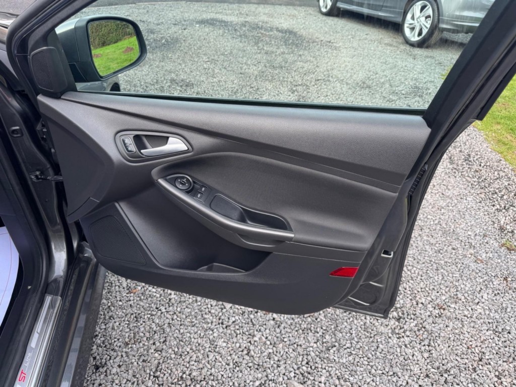 FORD FOCUS 1.5 TDCi ST-Line Euro 6 (s/s) 5dr 2018