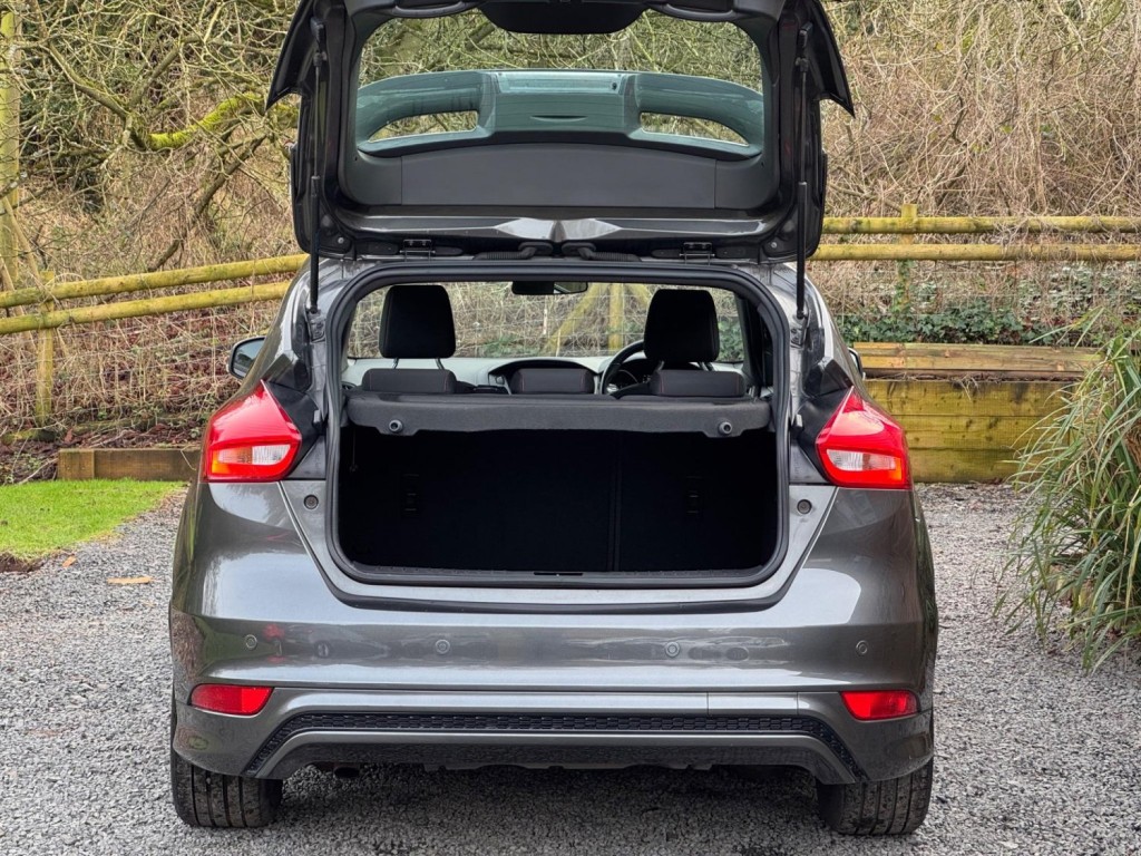 FORD FOCUS 1.5 TDCi ST-Line Euro 6 (s/s) 5dr 2018