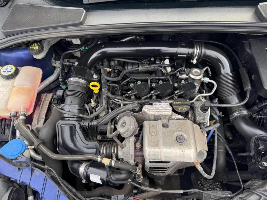 FORD FOCUS 1.0T EcoBoost Zetec Euro 5 (s/s) 5dr 2013