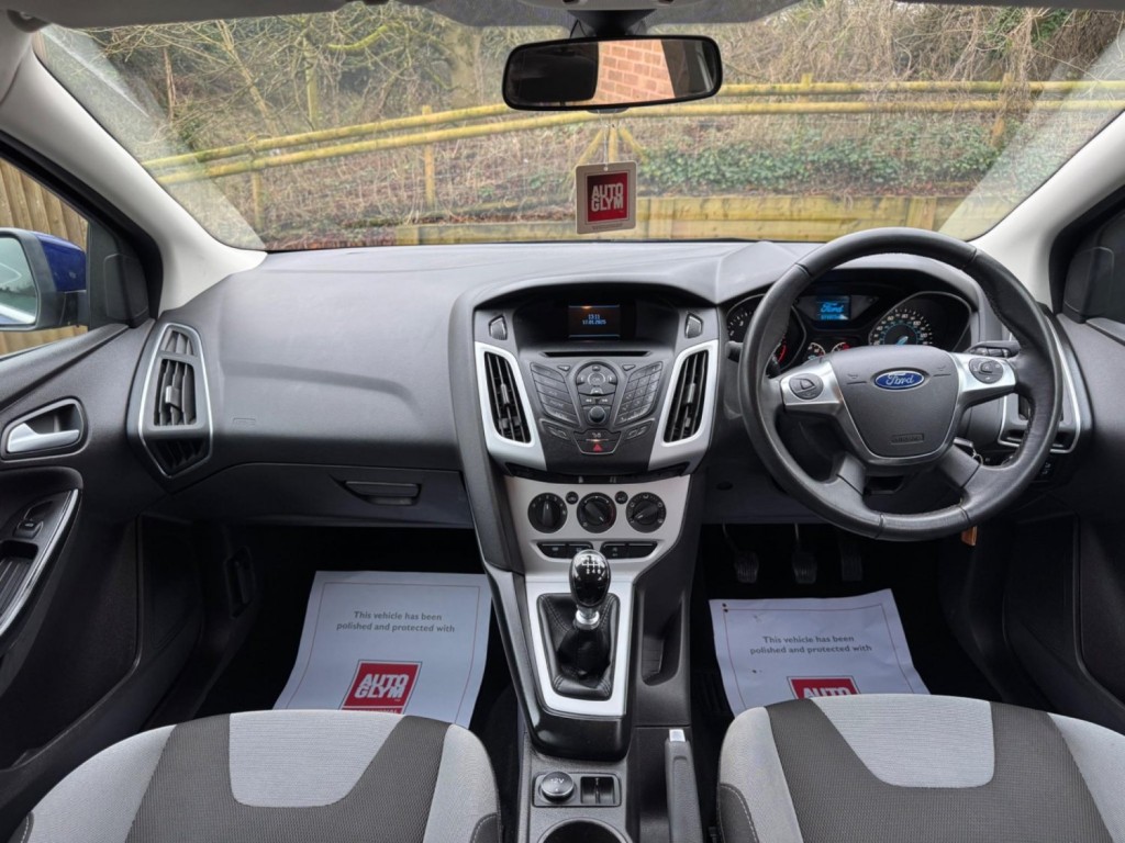 FORD FOCUS 1.0T EcoBoost Zetec Euro 5 (s/s) 5dr 2013