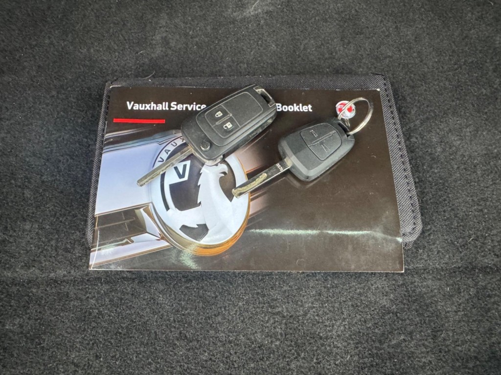 VAUXHALL MOKKA 1.6i Exclusiv 2WD Euro 6 (s/s) 5dr 2016