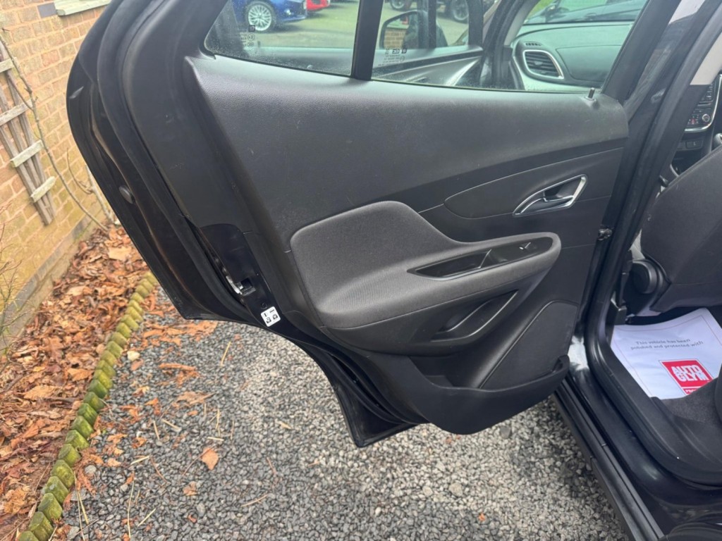 VAUXHALL MOKKA 1.6i Exclusiv 2WD Euro 6 (s/s) 5dr 2016