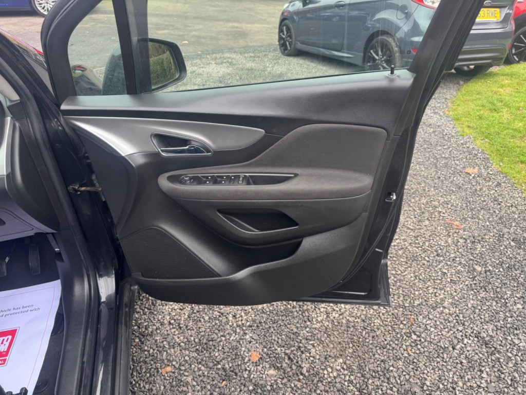 VAUXHALL MOKKA 1.6i Exclusiv 2WD Euro 6 (s/s) 5dr 2016