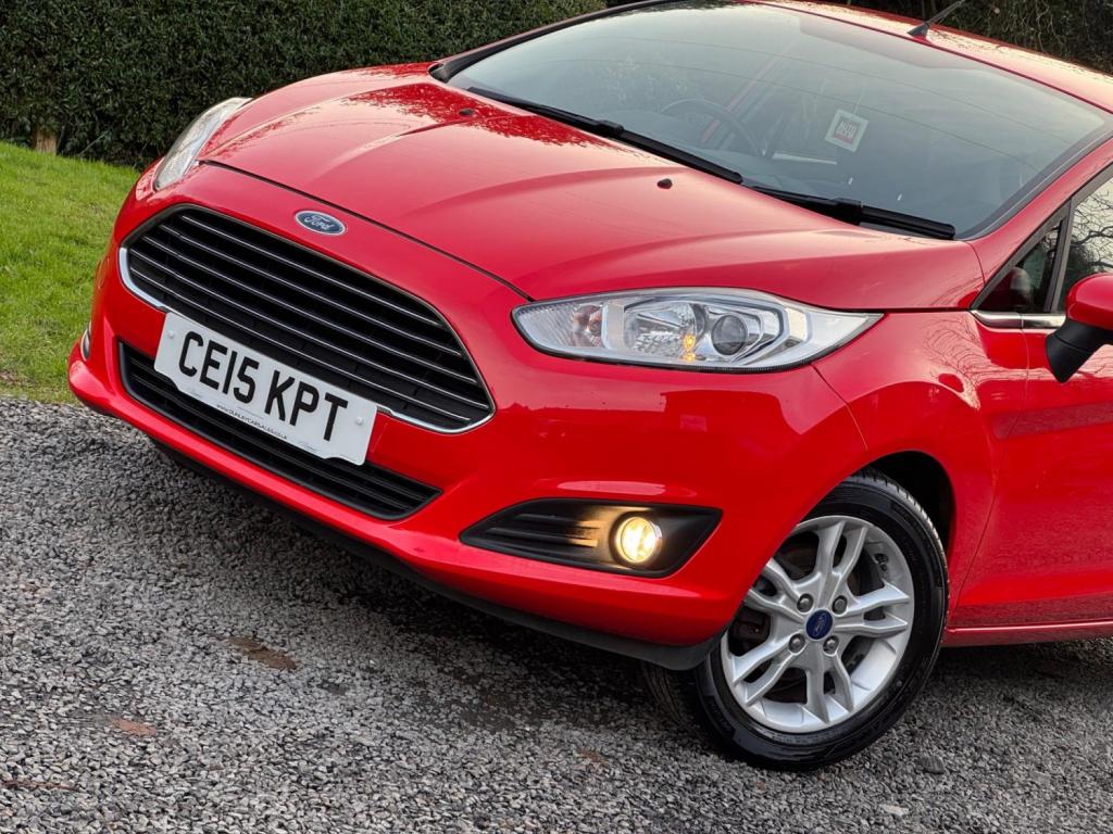 FORD FIESTA 1.25 Zetec Euro 5 5dr 2015