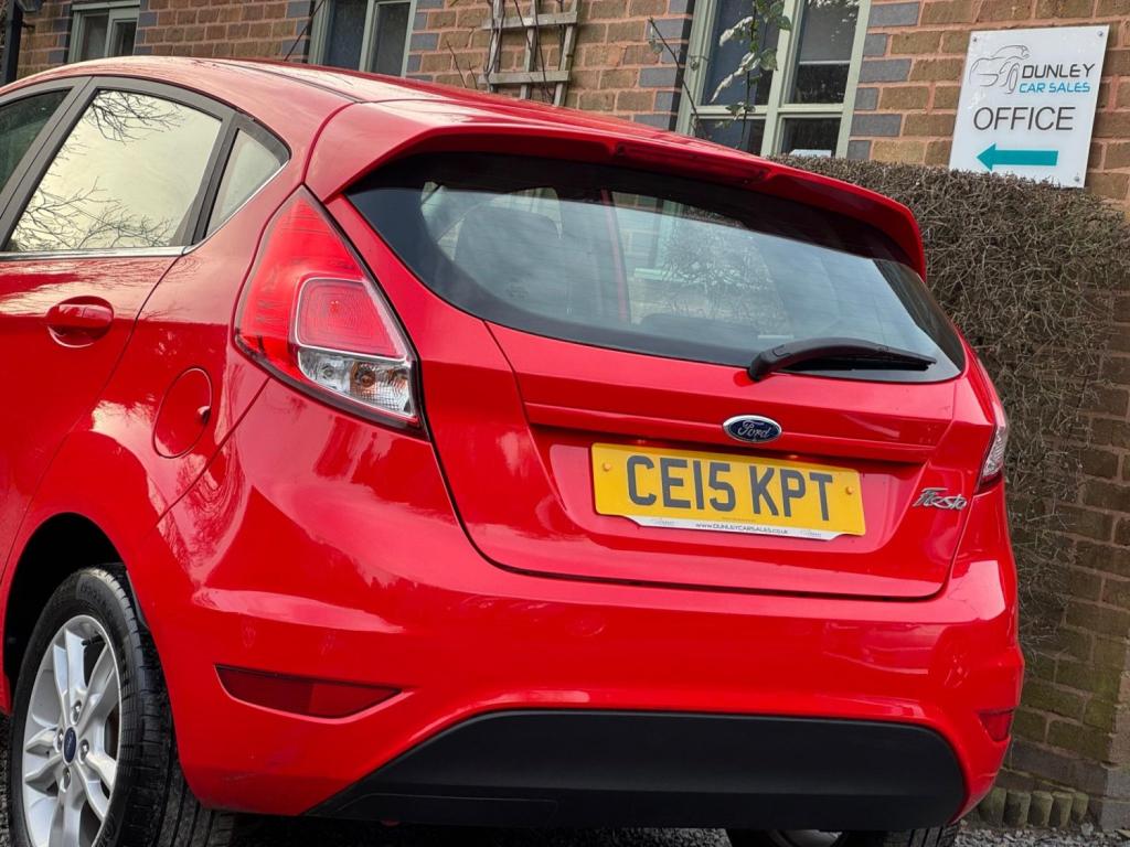 FORD FIESTA 1.25 Zetec Euro 5 5dr 2015
