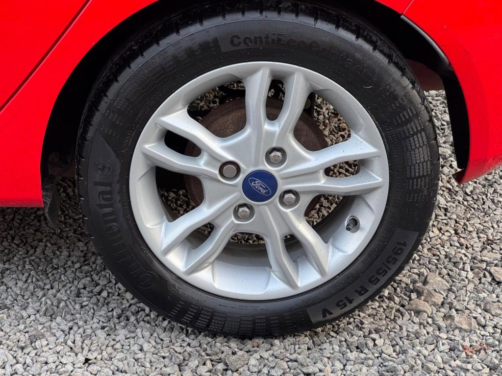 FORD FIESTA 1.25 Zetec Euro 5 5dr 2015