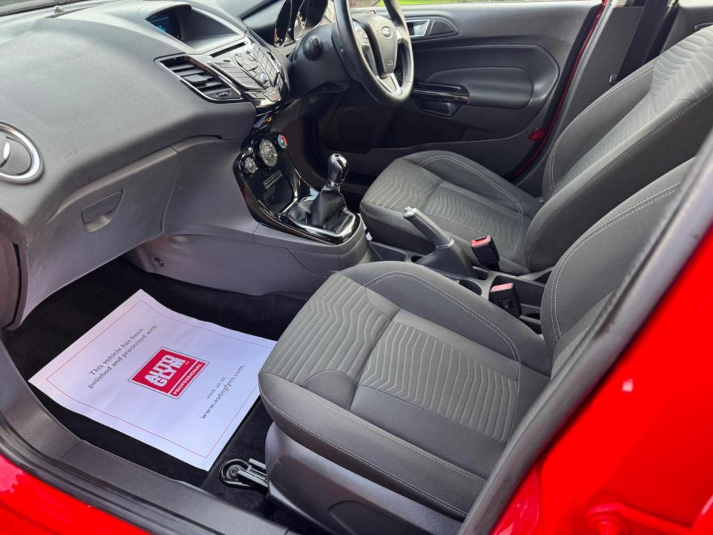 FORD FIESTA 1.25 Zetec Euro 5 5dr 2015